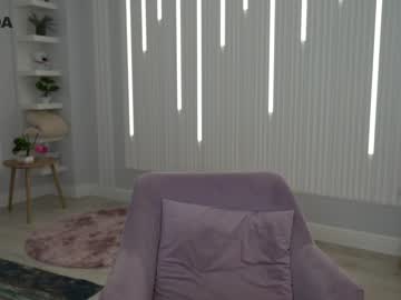 latina cam girl mia_devill image #2082947