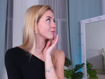 latina cam girl emmi_rosee image #614584
