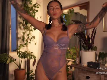 latina cam girl effyloweell image #1430601
