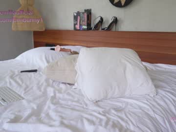 latina cam girl emilia98xxx image #3406896