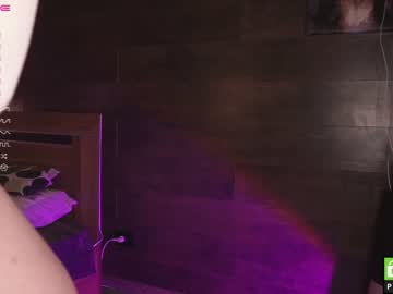 latina cam girl yolandabertha image #2784631