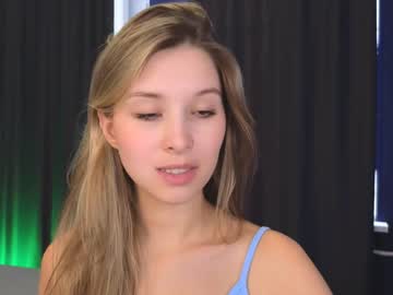 latina cam girl milablush image #2618042