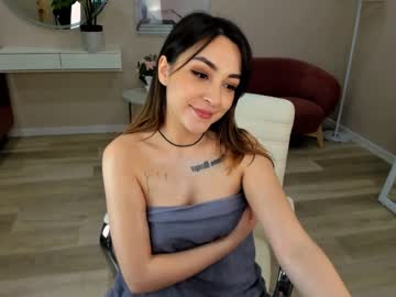 latina cam girl chloe_catherine_mykers image #1736023