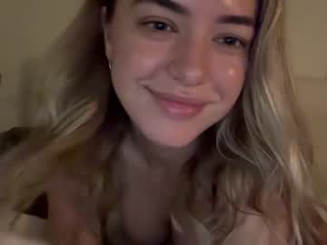 latina cam girl brookechance image #4129627