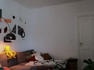 latina cam girl strawberryjamx image #3399386