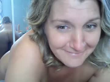 latina cam couple yursecret image #2074651