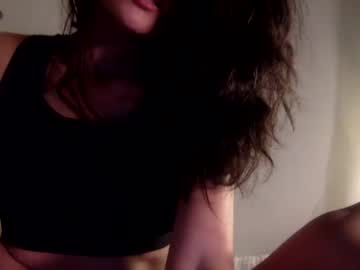 latina cam girl annareyle image #573901