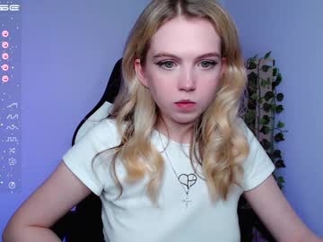 latina cam girl small_blondee image #2556507