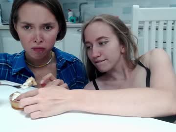 latina cam couple nearsaturn image #1516388