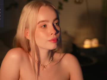 latina cam girl mother__of__dragons image #3711800