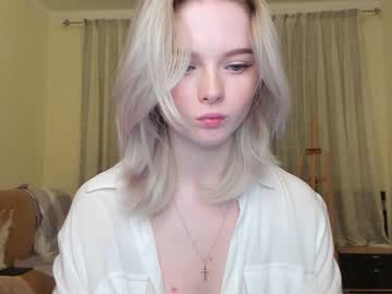 latina cam girl yuppiyulia image #22064