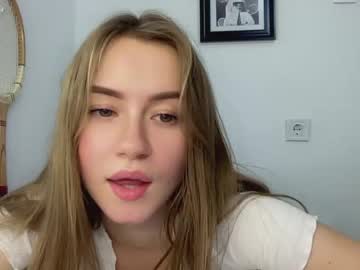 latina cam girl strawberryjamx image #582987