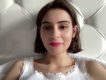 latina cam girl crown_of_vice01 image #1918974