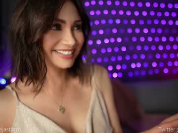latina cam girl alejastorm image #3200185
