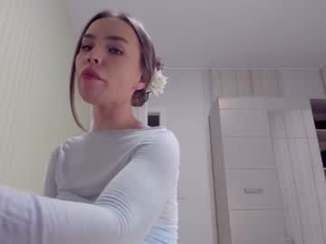 latina cam girl aminaswan_ image #4008493