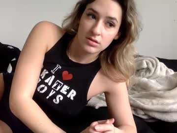 latina cam girl alanarhodes image #4280494