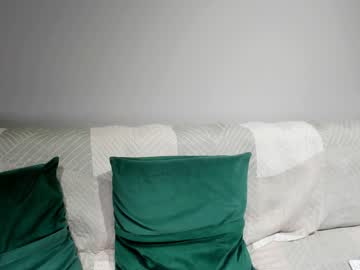 latina cam girl aria_diaz image #2965997