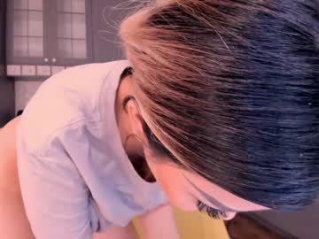 latina cam girl bae_suz image #1036761