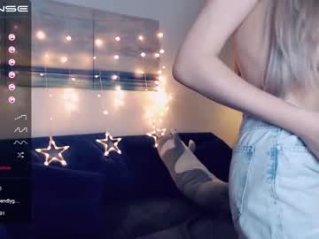 latina cam girl small_blondee image #525655