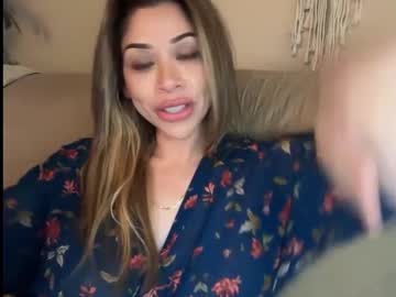 latina cam girl lexi_sky23 image #4725627