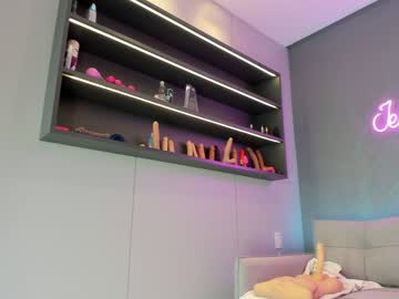 latina cam girl jeangreybianca image #3879569
