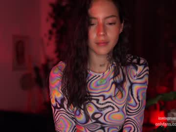 latina cam girl effyloweell image #2300077