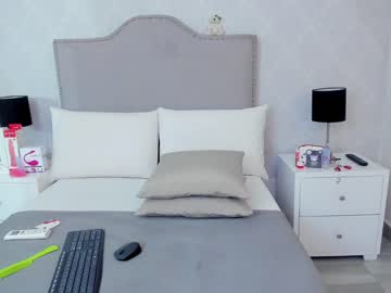 latina cam girl julietastong image #3447949