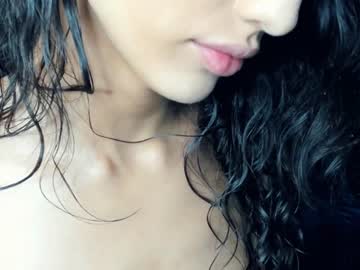 latina cam girl suzannedavise image #3772649
