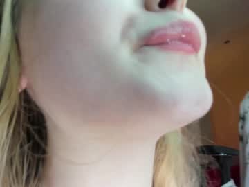 latina cam girl teeencute image #265574
