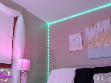 latina cam girl milf_lacey image #232797