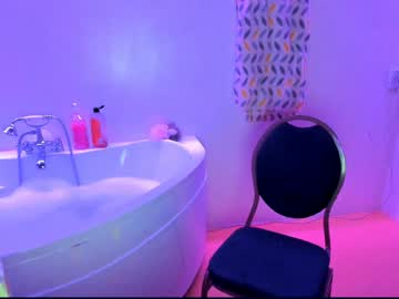 latina cam girl amelia__williams image #390217