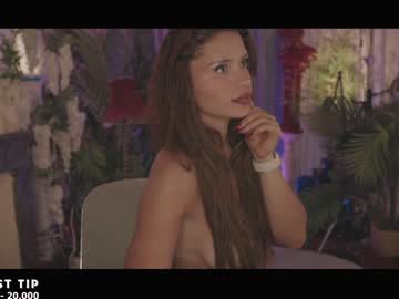 latina cam girl rougeoud image #3511945