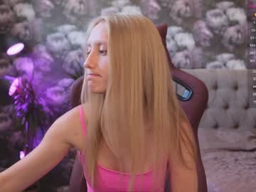 latina cam girl angeellina image #1424267