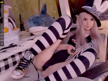 latina cam girl careful_i_bite image #1065202