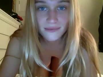 latina cam girl daddyslittleangels_ image #388114