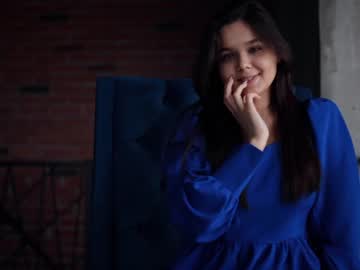 latina cam girl helenmoors image #3768399