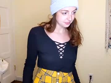 latina cam girl _heytheredelilah image #2108337