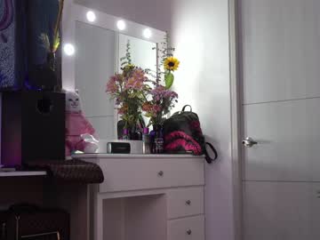 latina cam girl beyllove_d image #2398507