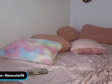 latina cam girl _natycutei19 image #2857969