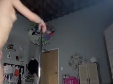 latina cam girl iris_world image #4697696