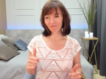 latina cam girl mariagold image #3040383