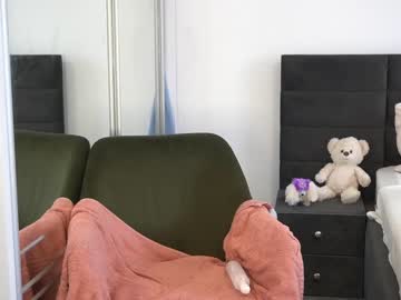latina cam girl erikabee image #3073596