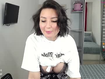 latina cam girl l_o_u_i_s_e______ image #134013