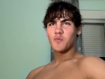 latina cam man harryking1 image #4728011
