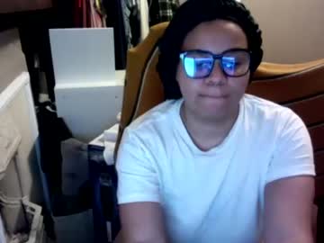 yveonyx latina cam