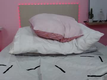 latina cam girl little_effy18 image #755733