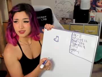 latina cam girl sugarbee23 image #1832028