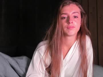 latina cam girl coy_amina_ image #1730635