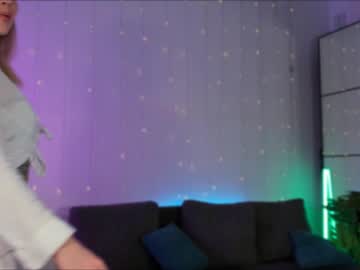 latina cam girl emmi_rosee image #4482646