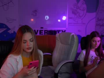latina cam couple kira0541 image #1635384